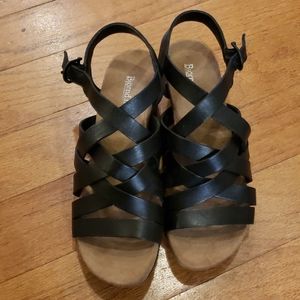 Bjorndal. Black low wedge